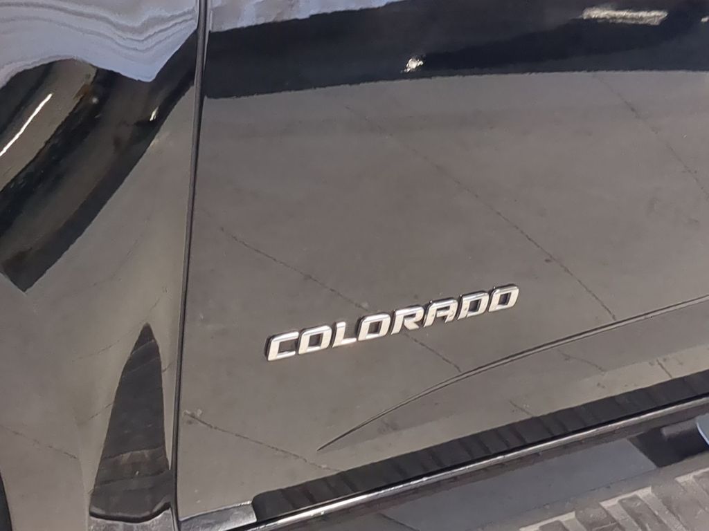 Thumbnail: 2017 Chevrolet Colorado - 25
