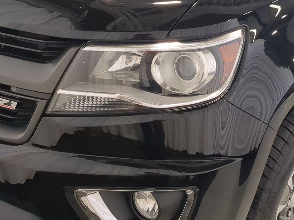 Thumbnail: 2017 Chevrolet Colorado - 24