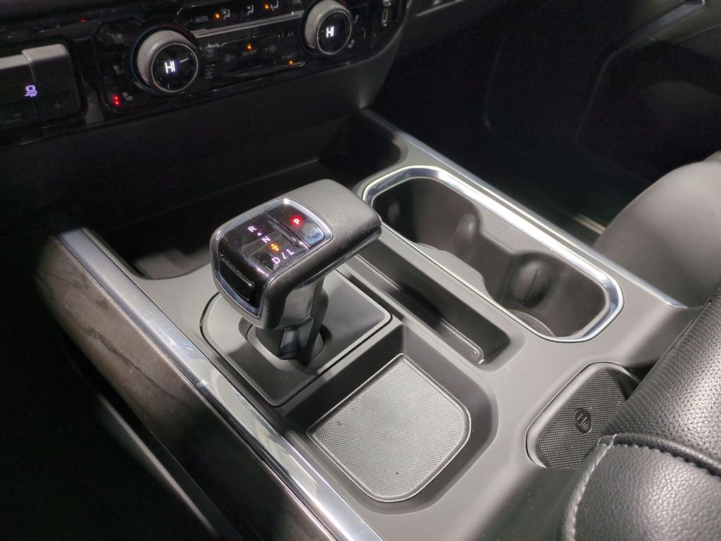 Thumbnail: 2022 Chevrolet Silverado 1500 - 32