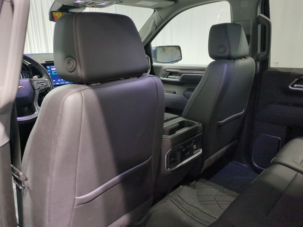 Thumbnail: 2022 Chevrolet Silverado 1500 - 11