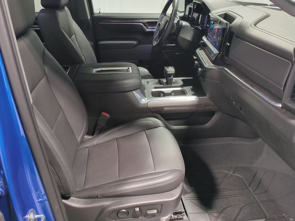 Thumbnail: 2022 Chevrolet Silverado 1500 - 27