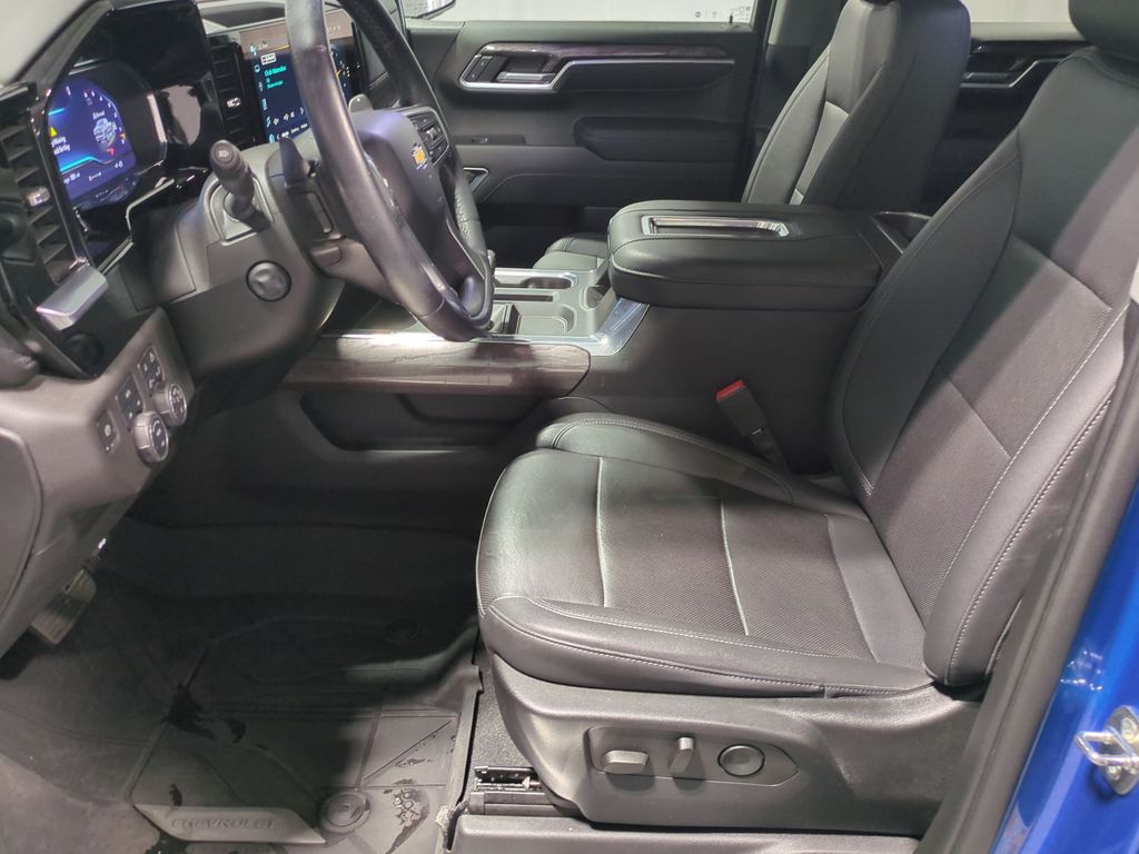 Thumbnail: 2022 Chevrolet Silverado 1500 - 10