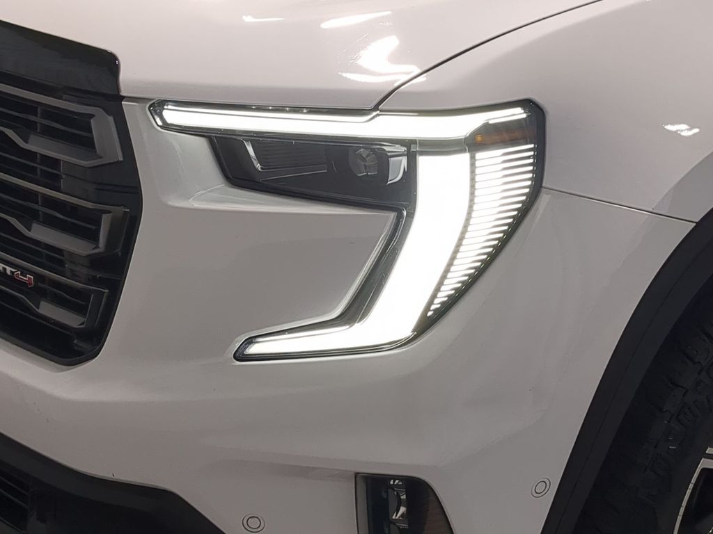 Thumbnail: 2024 GMC Acadia - 23