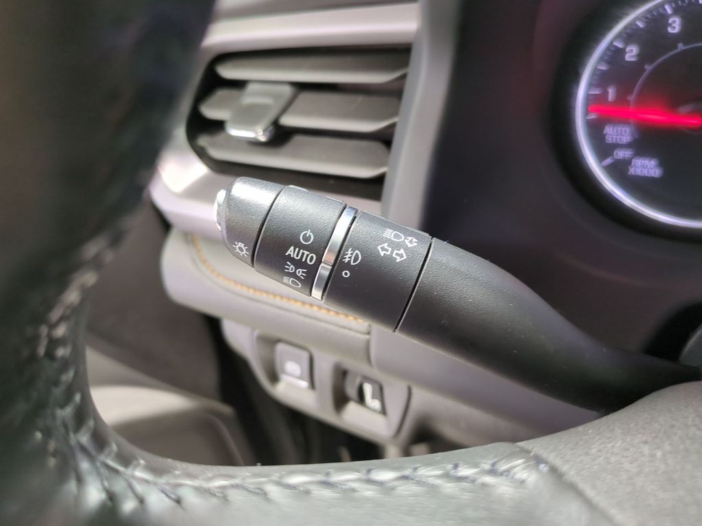2020 GMC Acadia AT4 28