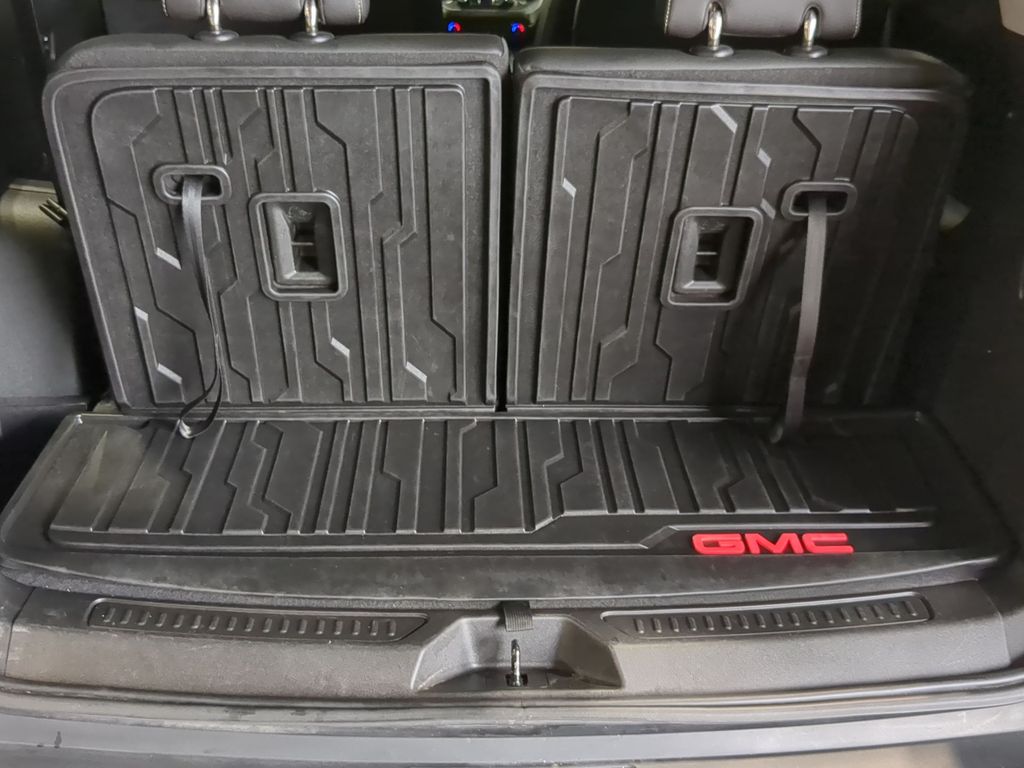Thumbnail: 2022 GMC Acadia - 16