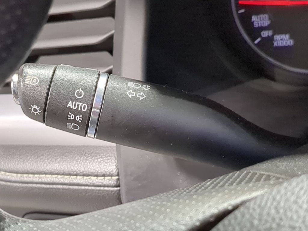 Thumbnail: 2021 GMC Acadia - 31