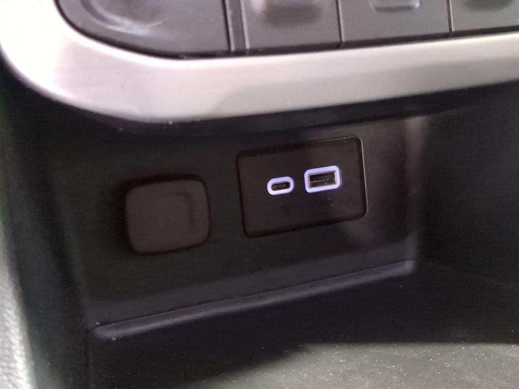 Thumbnail: 2021 GMC Acadia - 33