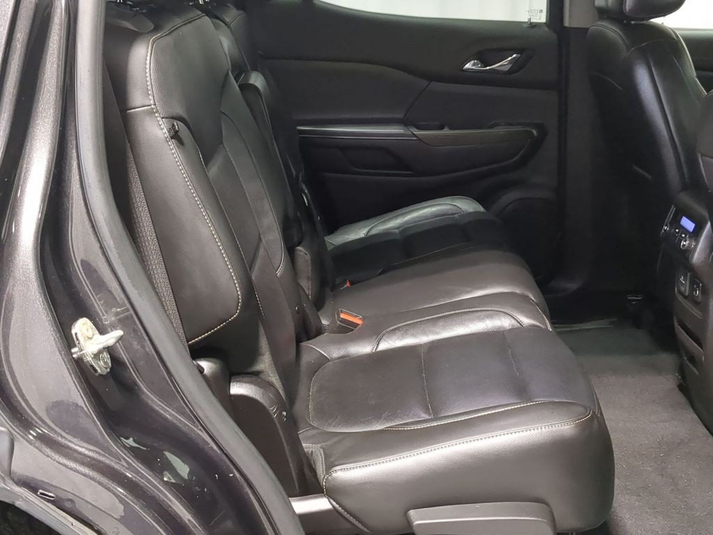 Thumbnail: 2019 GMC Acadia - 28