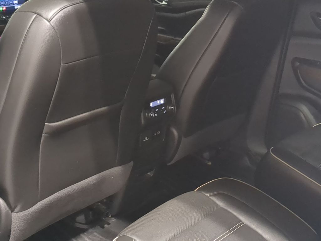 Thumbnail: 2020 GMC Acadia - 26