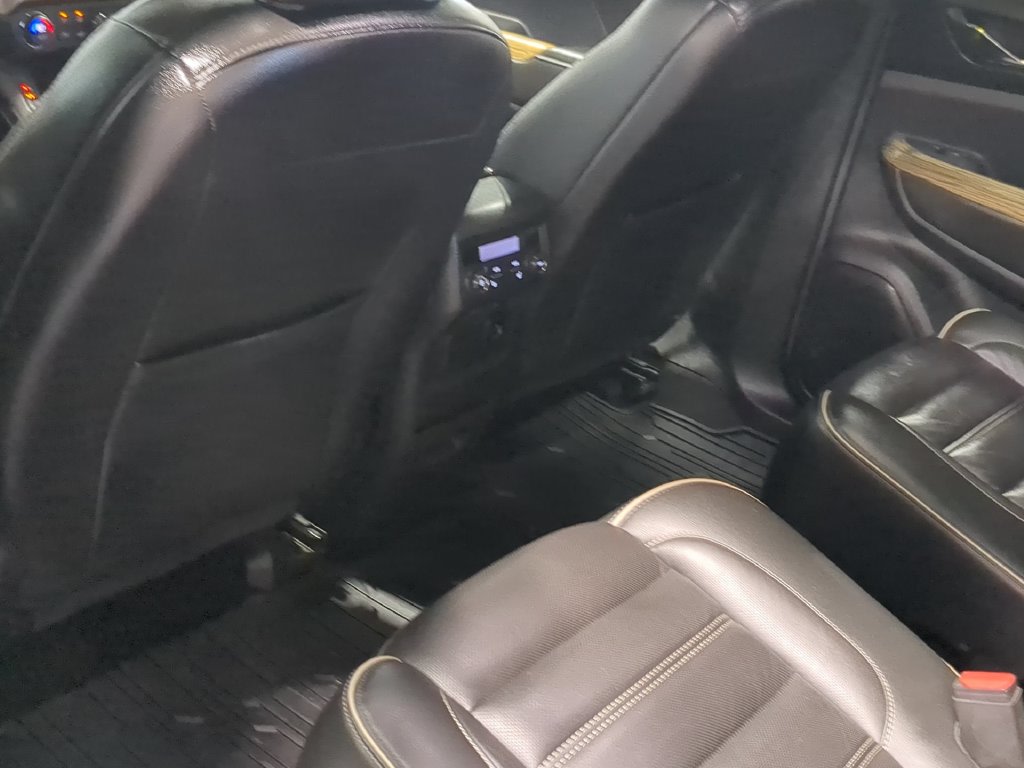 Thumbnail: 2018 GMC Acadia - 26