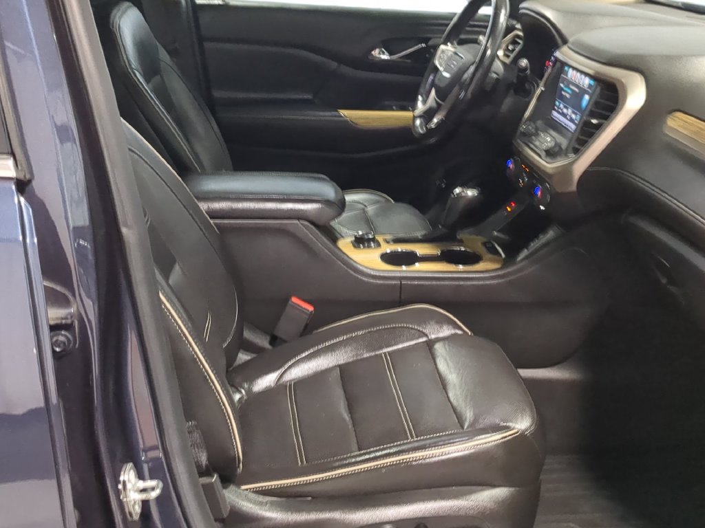 Thumbnail: 2018 GMC Acadia - 11