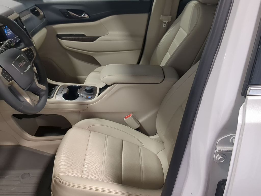 Thumbnail: 2023 GMC Acadia - 10
