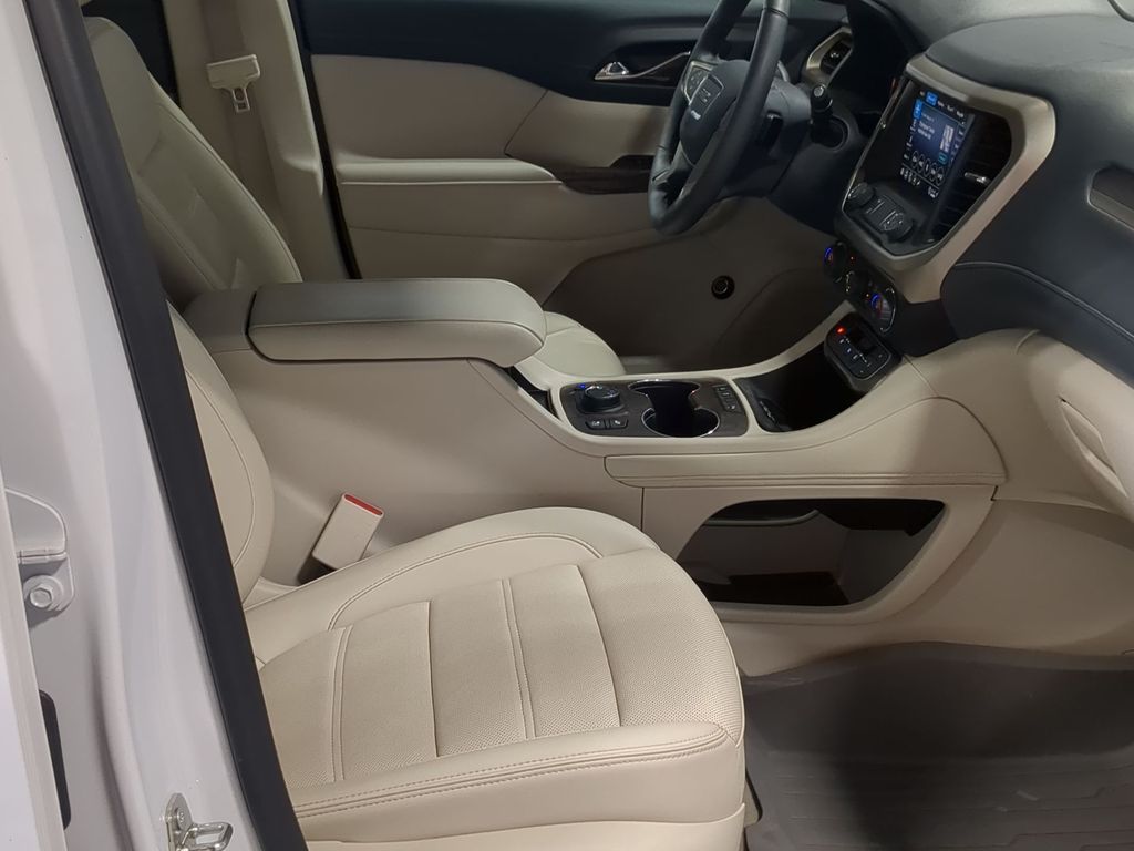 Thumbnail: 2023 GMC Acadia - 11