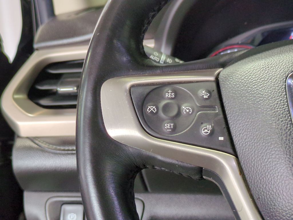 Thumbnail: 2017 GMC Acadia - 31