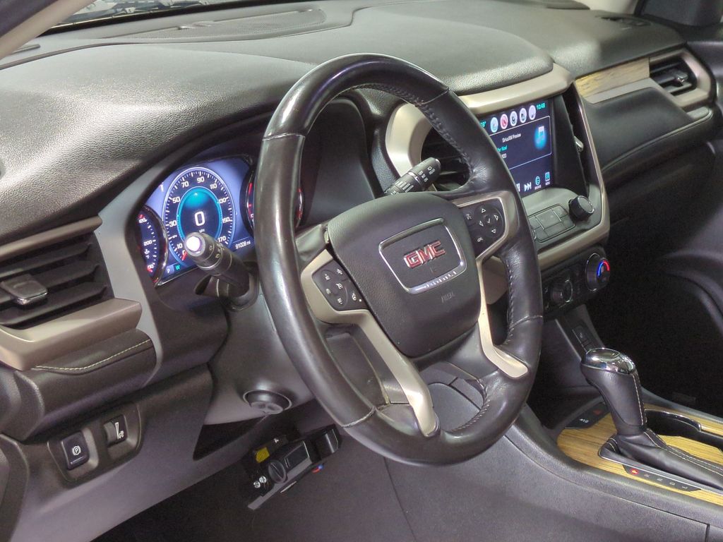 Thumbnail: 2017 GMC Acadia - 2