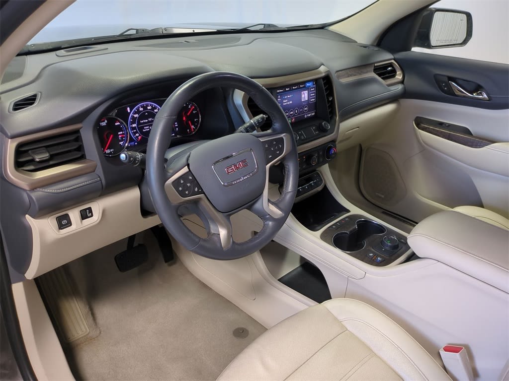 2020 GMC Acadia Denali 2