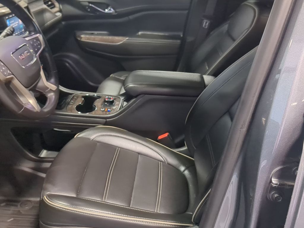 Thumbnail: 2021 GMC Acadia - 10