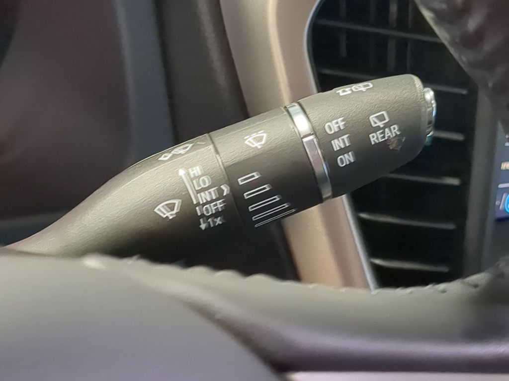 Thumbnail: 2021 GMC Acadia - 29
