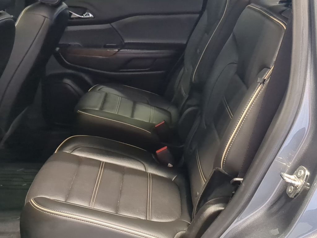 Thumbnail: 2021 GMC Acadia - 12