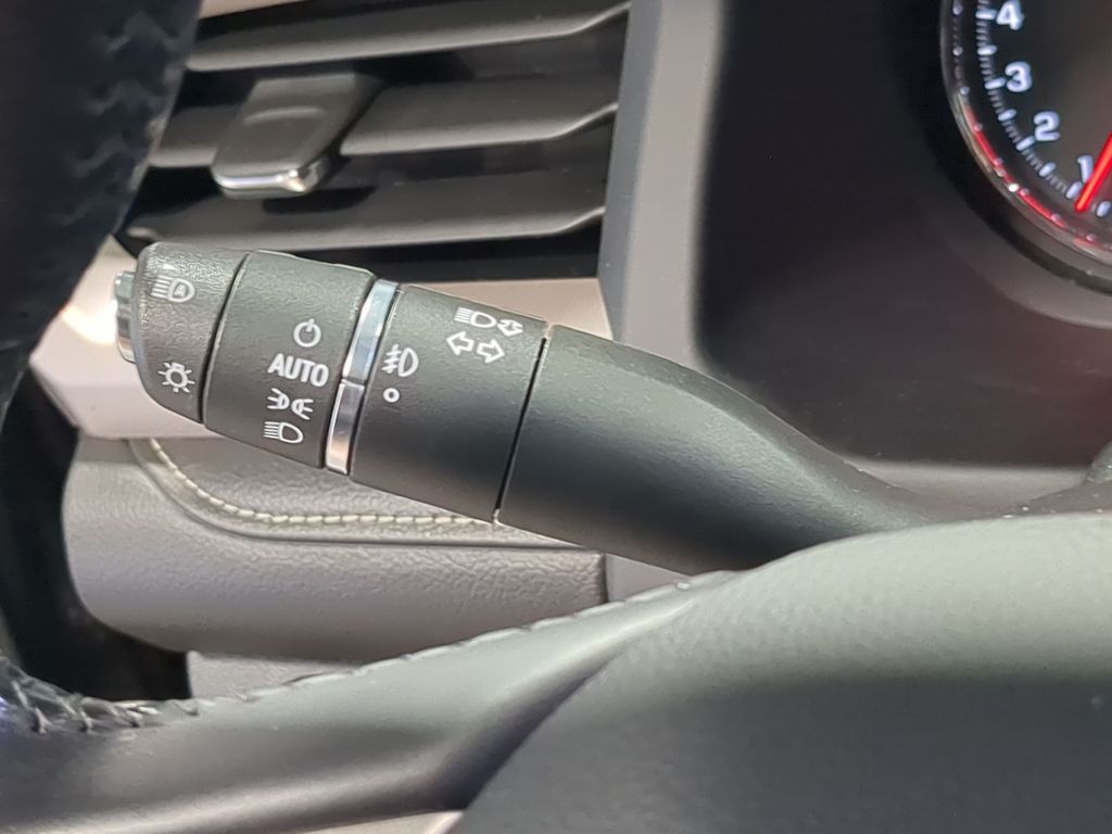 Thumbnail: 2021 GMC Acadia - 15