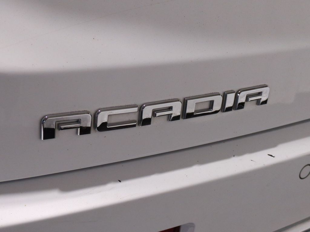 Thumbnail: 2019 GMC Acadia - 24