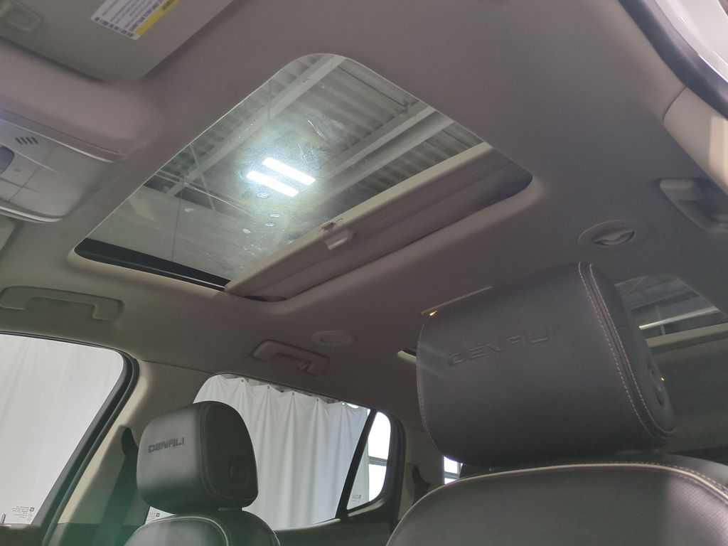 Thumbnail: 2019 GMC Acadia - 27