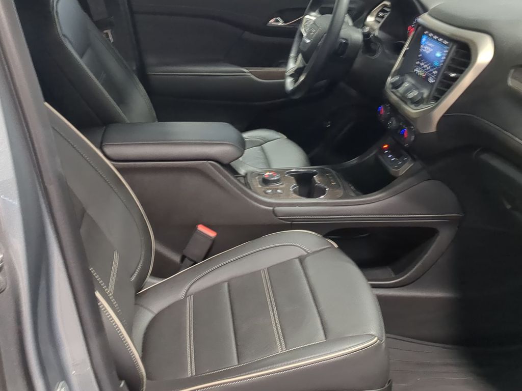 Thumbnail: 2023 GMC Acadia - 26