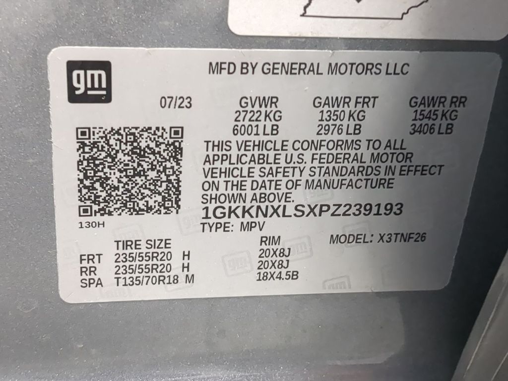 Thumbnail: 2023 GMC Acadia - 18