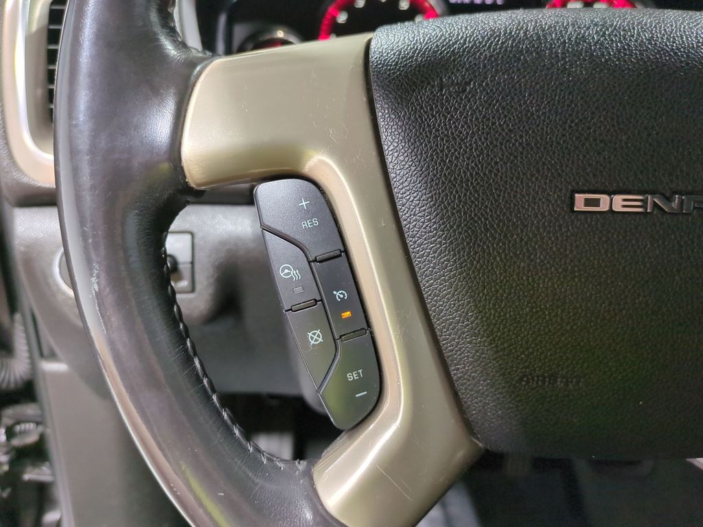Thumbnail: 2016 GMC Acadia - 27
