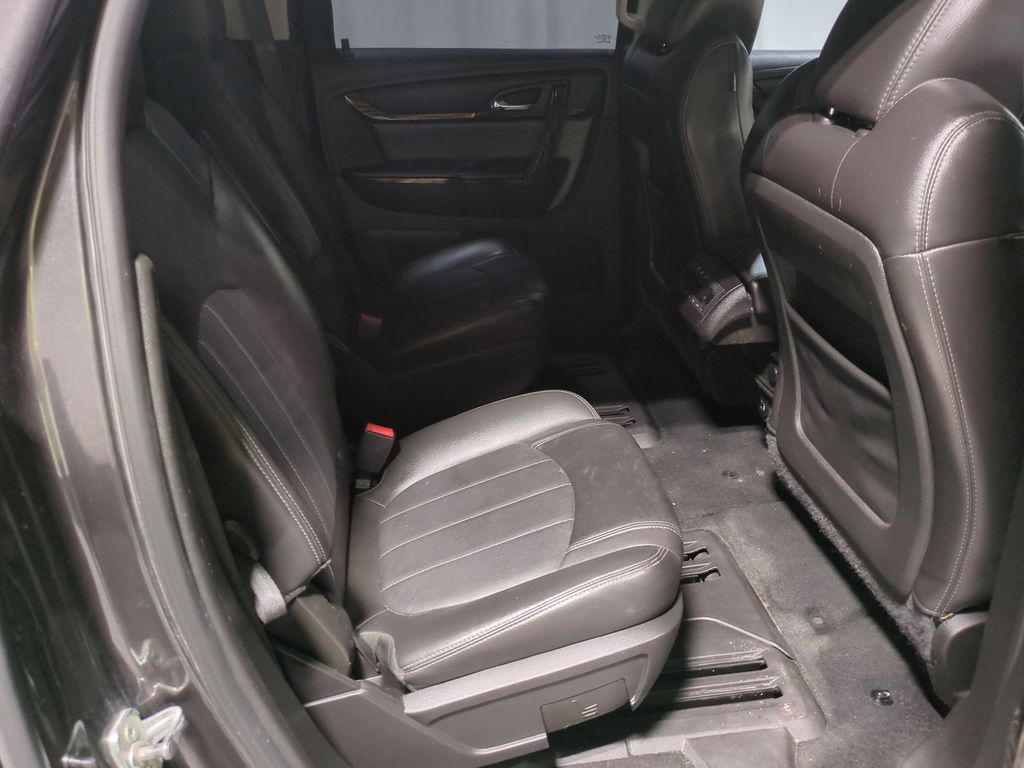 Thumbnail: 2016 GMC Acadia - 26