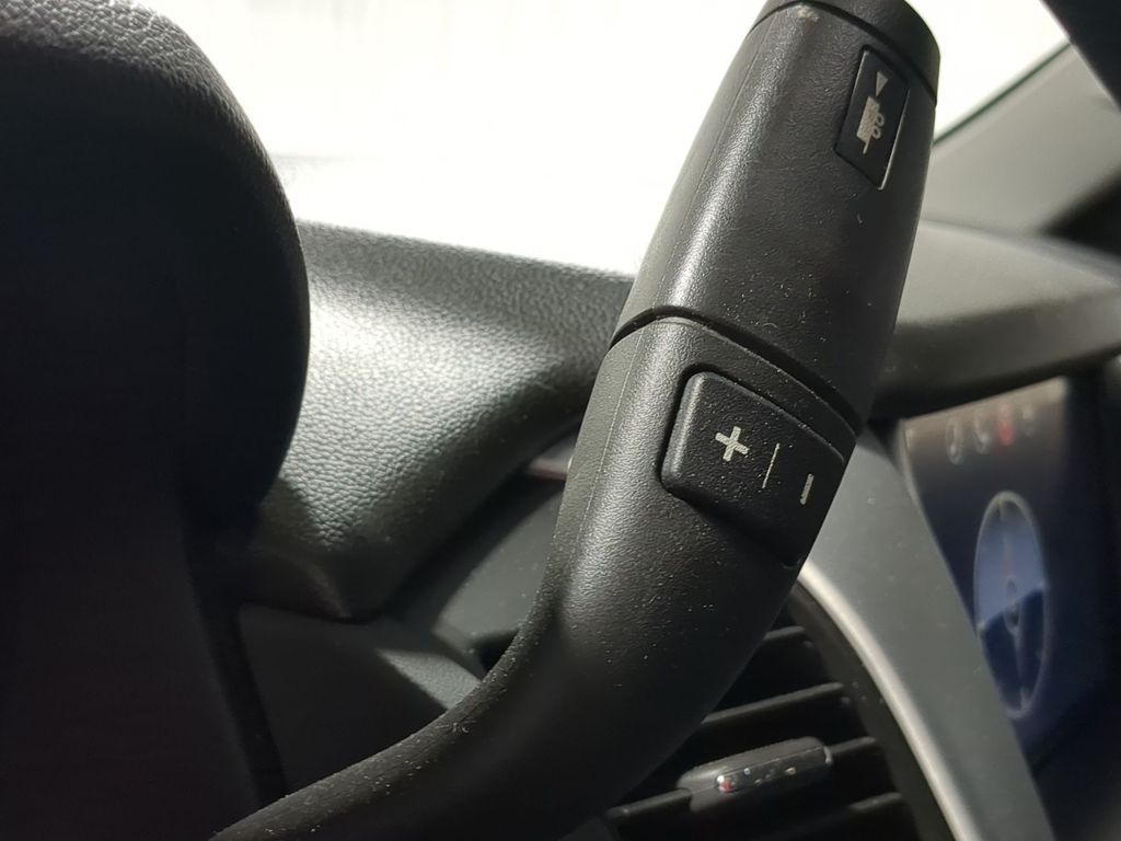 Thumbnail: 2016 GMC Yukon - 35