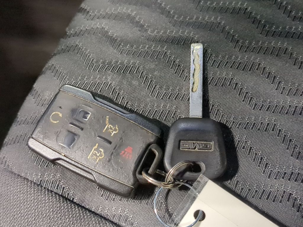 Thumbnail: 2016 GMC Yukon - 18