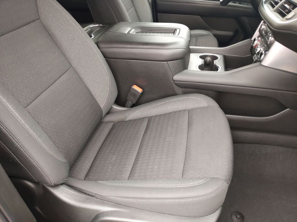 2022 GMC Yukon SLE 28