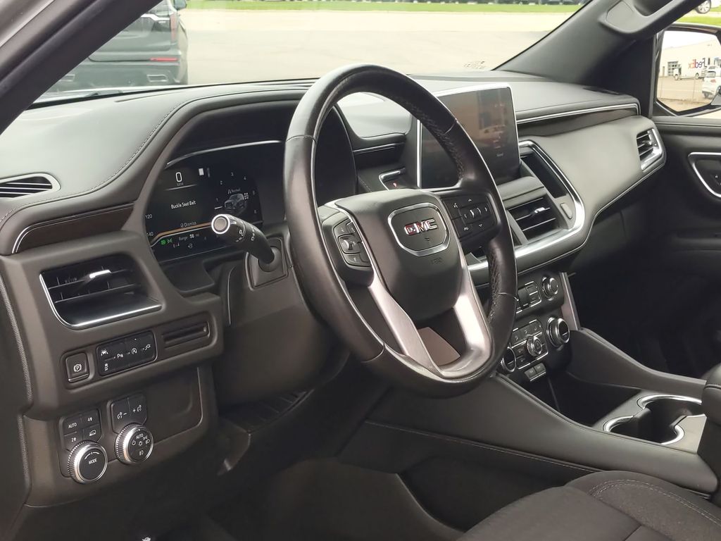 2022 GMC Yukon SLE 2