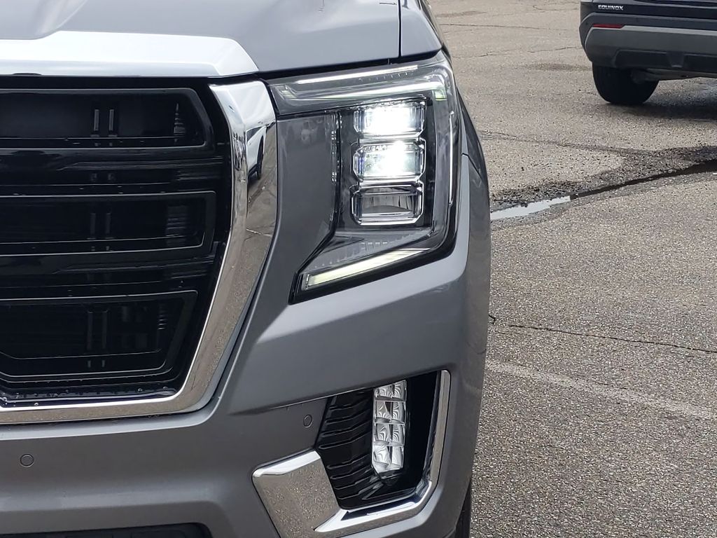 2022 GMC Yukon SLE 24