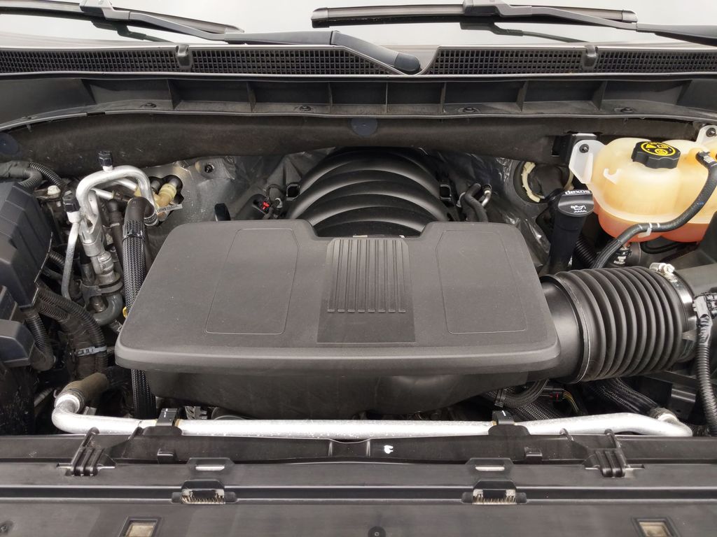 2022 GMC Yukon SLE 9
