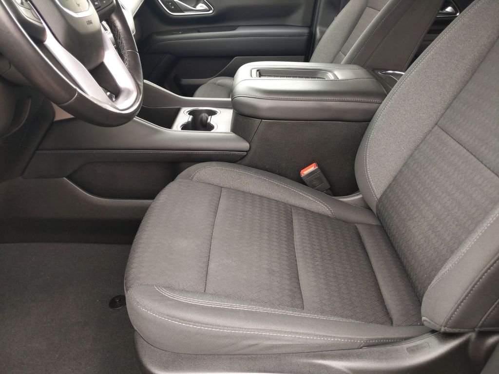 2022 GMC Yukon SLE 11