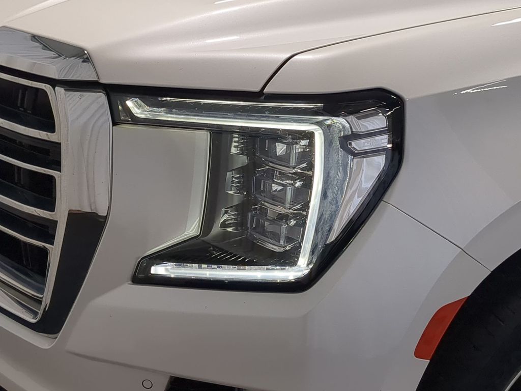 Thumbnail: 2023 GMC Yukon - 24