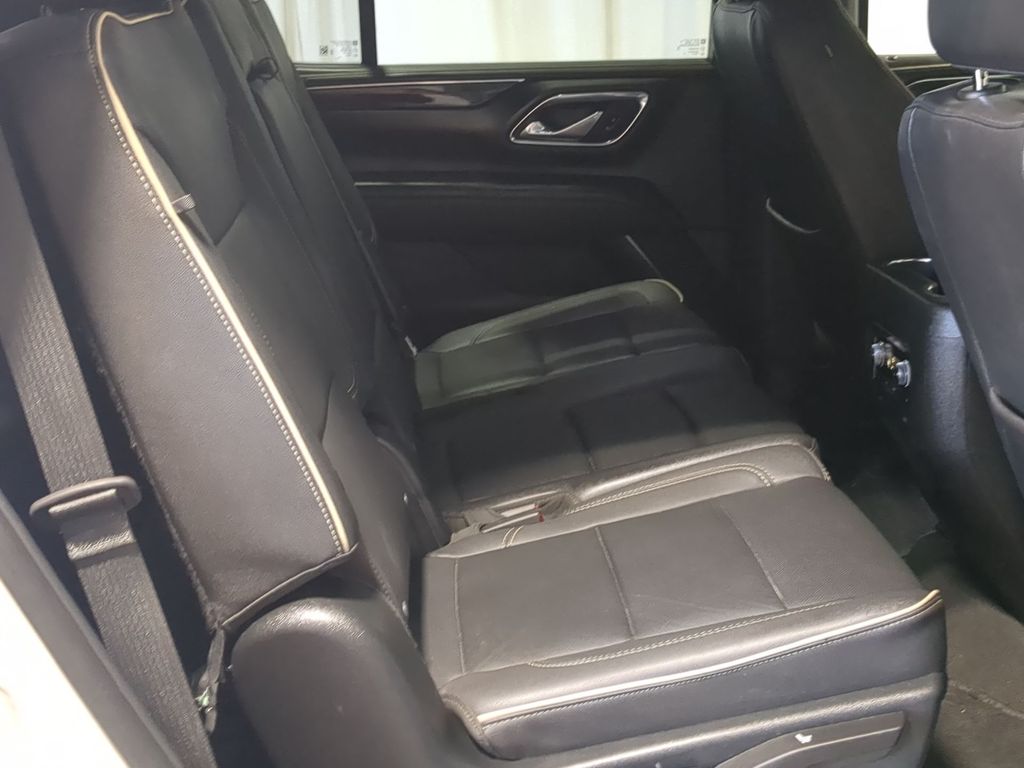 Thumbnail: 2023 GMC Yukon - 28