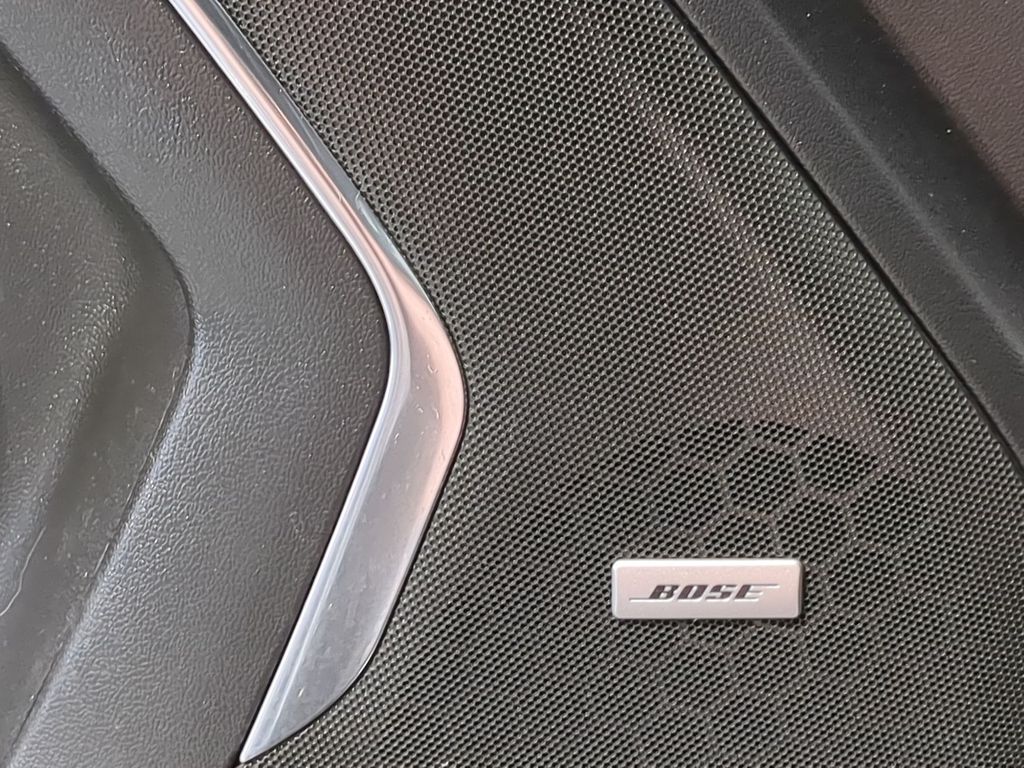 Thumbnail: 2023 GMC Yukon - 16