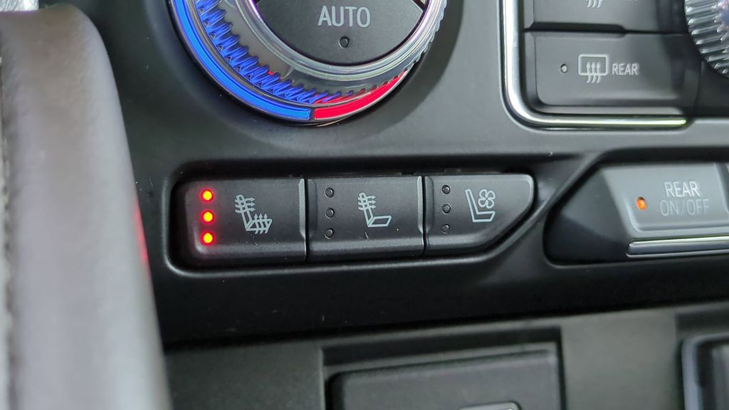 Thumbnail: 2022 GMC Yukon - 34