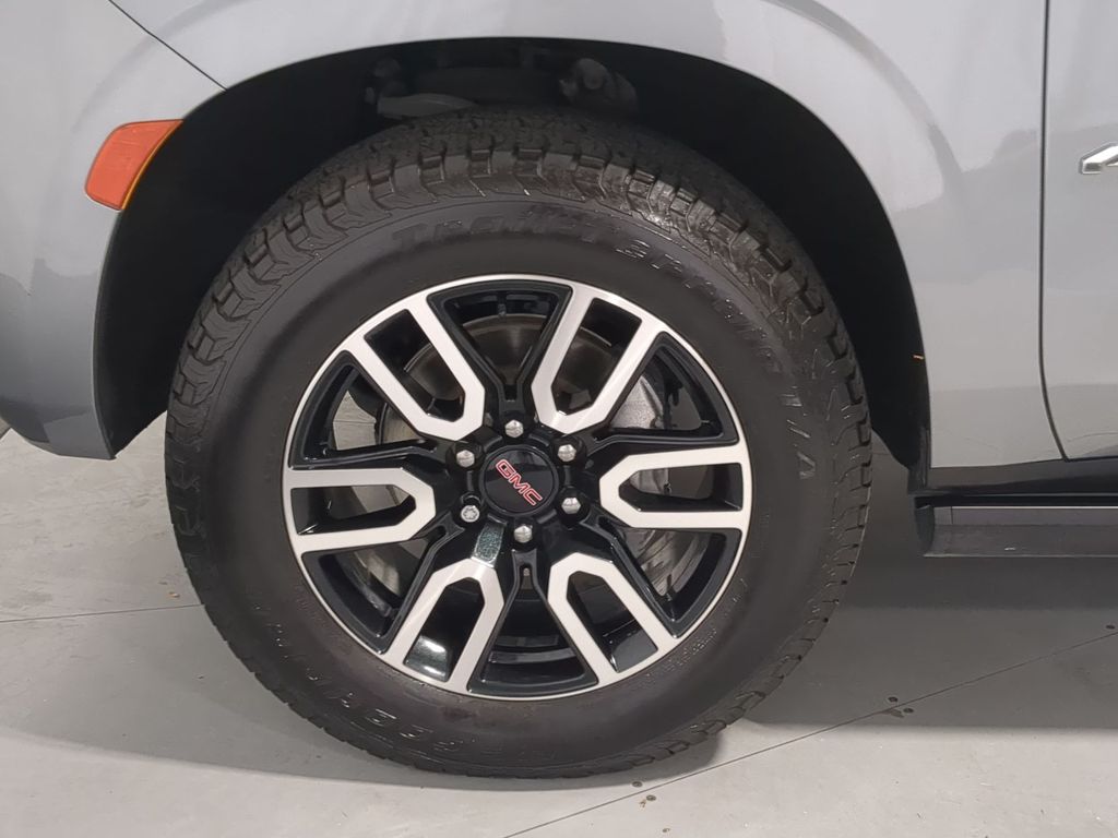Thumbnail: 2023 GMC Yukon - 8