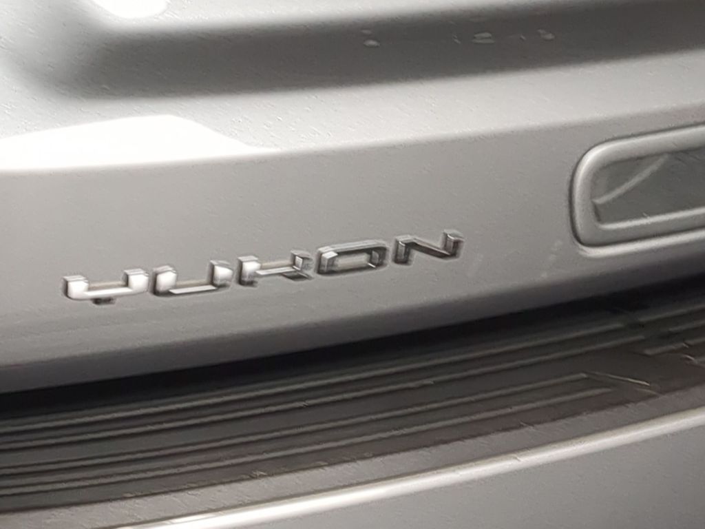 Thumbnail: 2023 GMC Yukon - 25