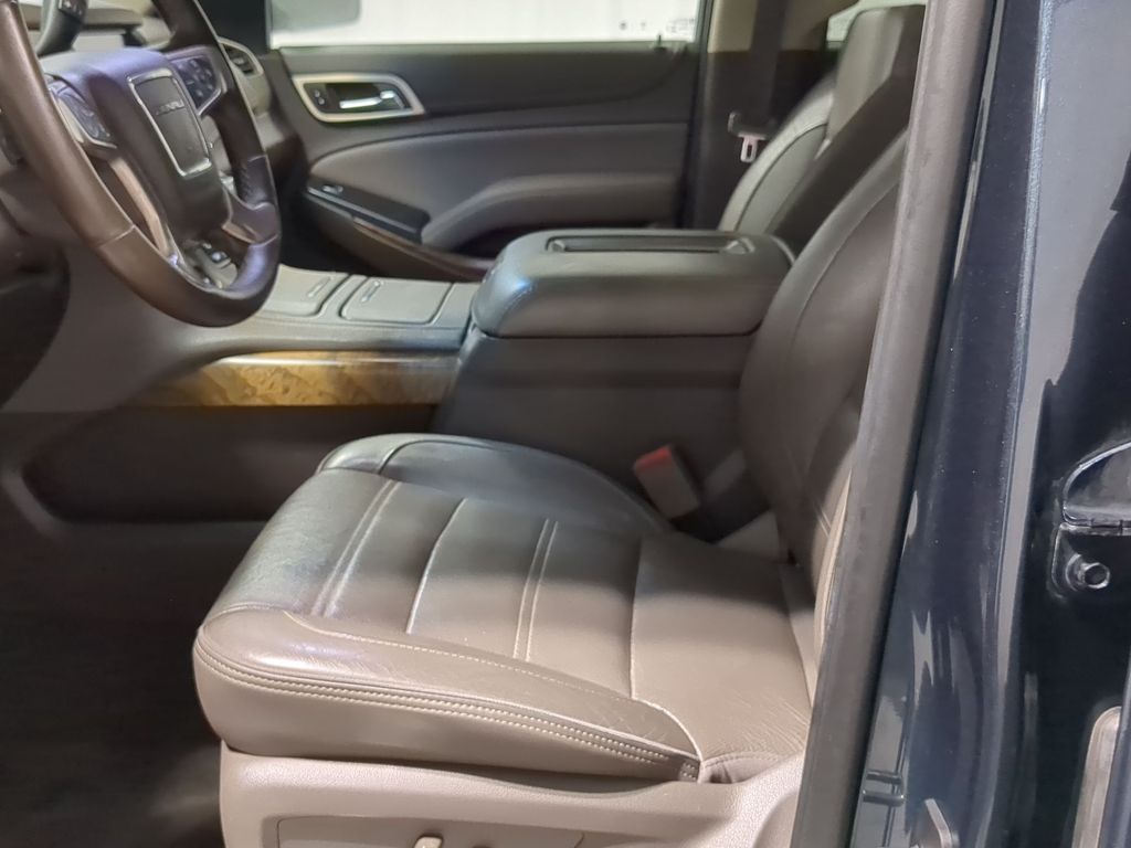 Thumbnail: 2019 GMC Yukon - 10