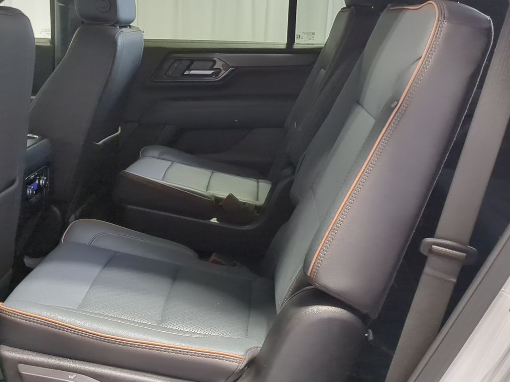 Thumbnail: 2025 GMC Yukon - 28