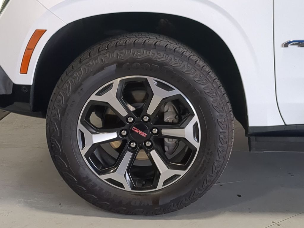 Thumbnail: 2025 GMC Yukon - 8