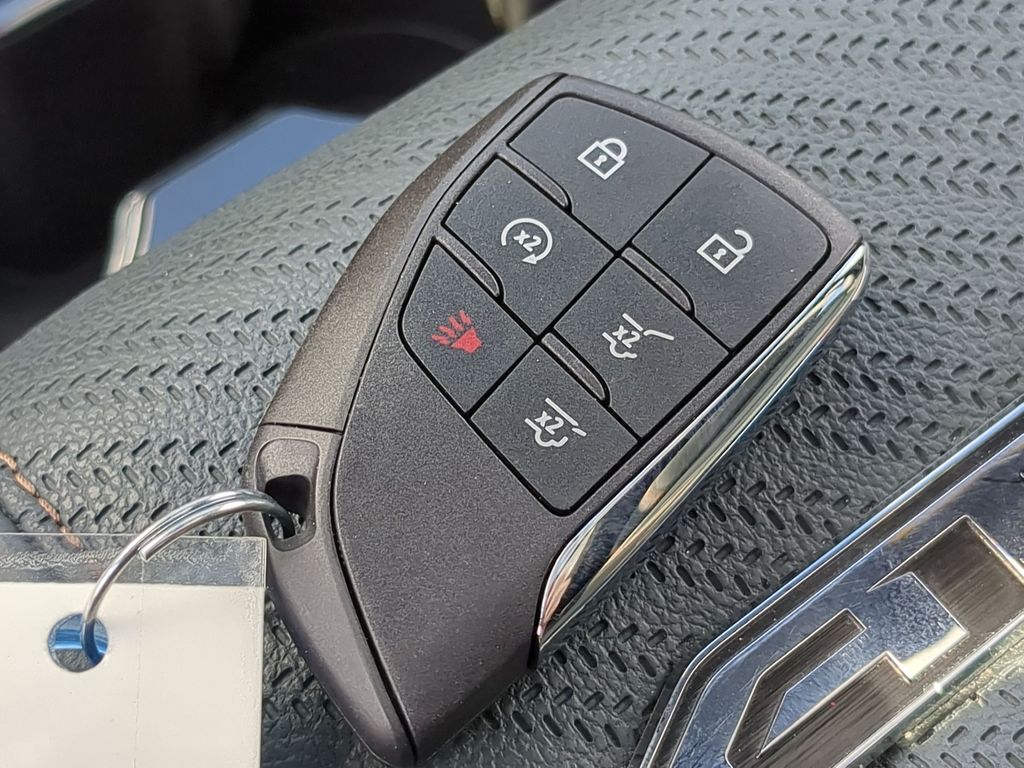Thumbnail: 2025 GMC Yukon - 18