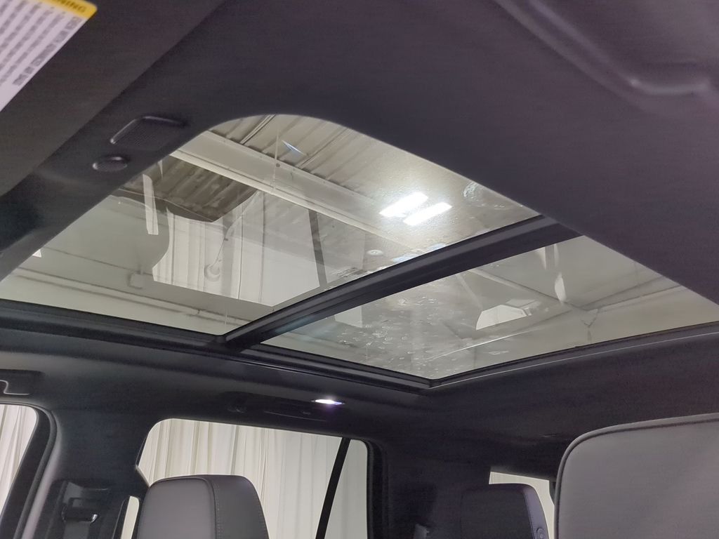 Thumbnail: 2024 GMC Yukon - 26