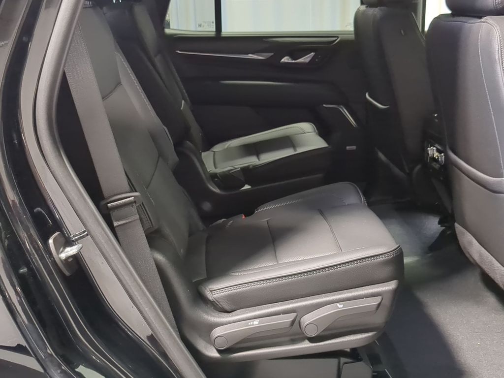 Thumbnail: 2024 GMC Yukon - 28