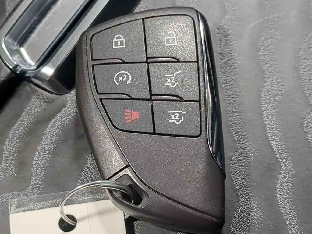 Thumbnail: 2024 GMC Yukon - 17